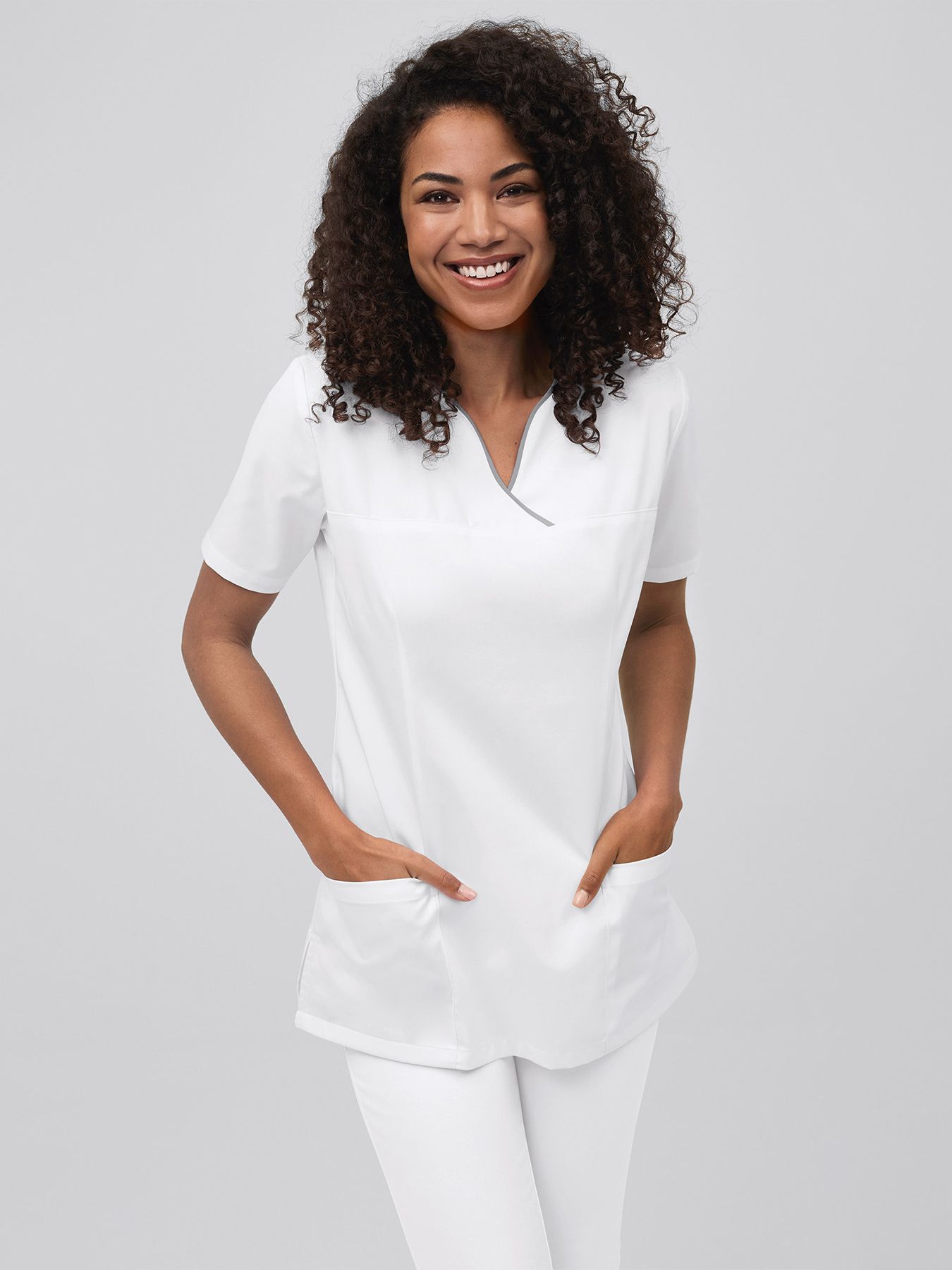 Damtunika med kontrastfärgad kant